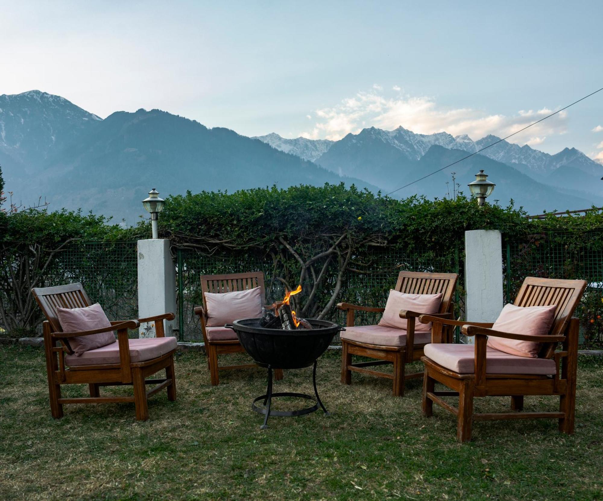 The Wooden Chalet, Manali Exterior foto